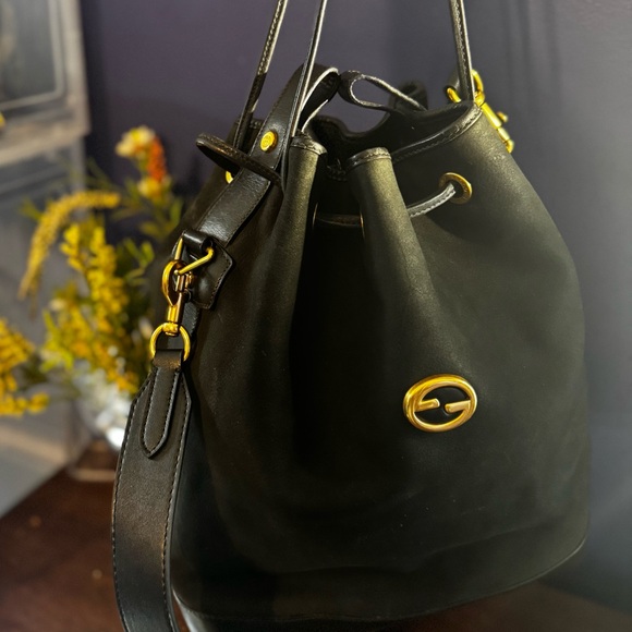 Gucci Handbags - Vintage (1990s) Gucci Black Nubuck Bucket- Very rare- EUC- Authentic- COA- Large
